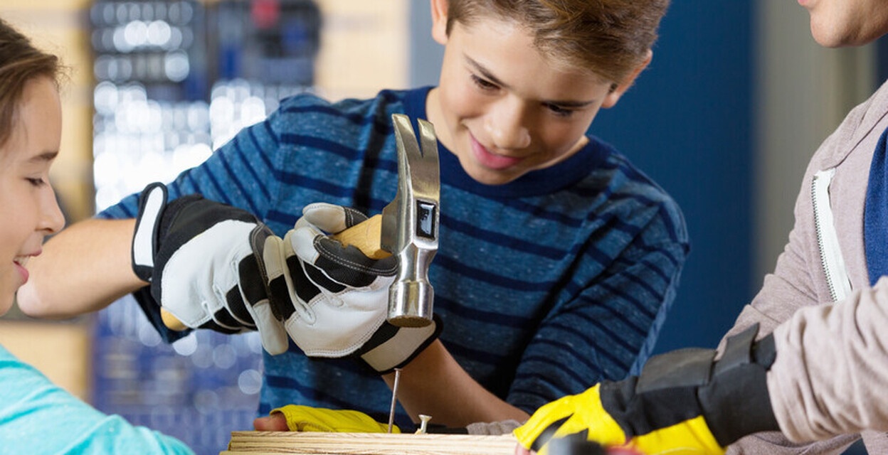 Rakenna oma yövalaisin